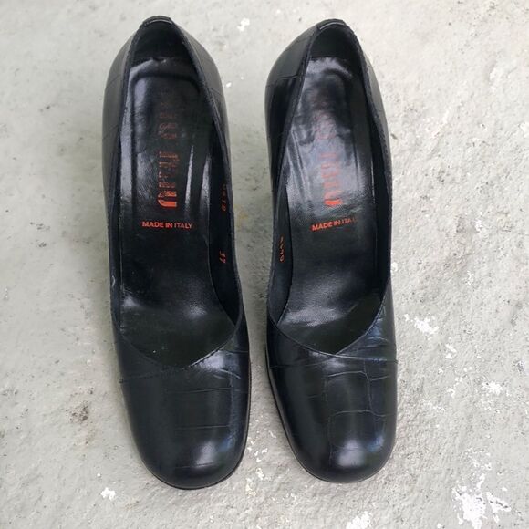 Miu Miu leather heels - Picture 1 of 10